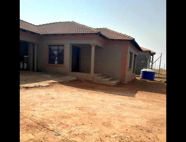 3 BEDROOM HOUSE FOR SALE IN MOHLAKENG